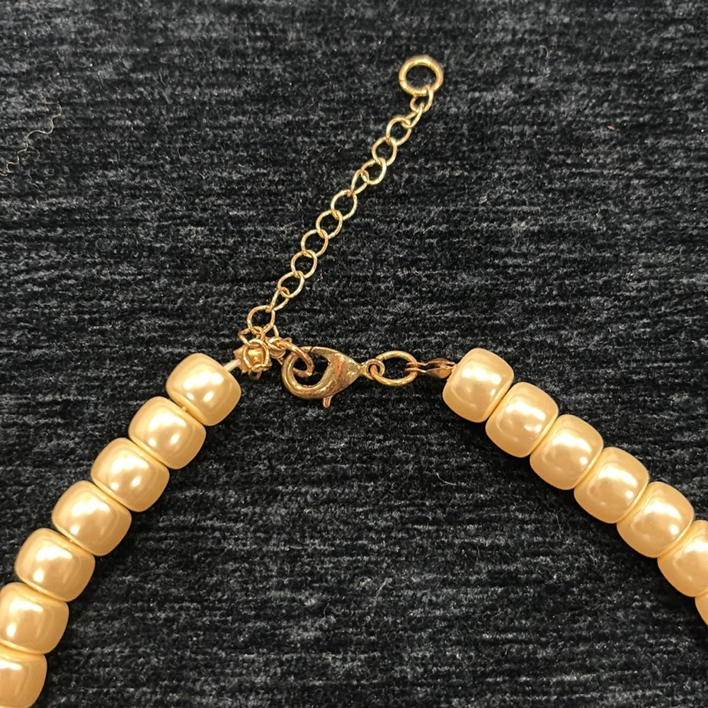 Joan Rivers teardrop necklace - Picture 5 of 6